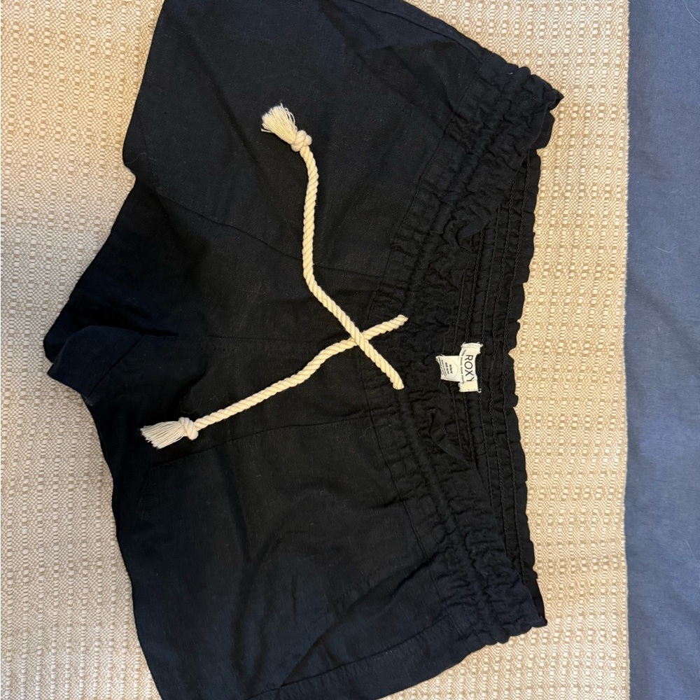 Roxy Black Smocked Waist Athletic Shorts with Cream Drawstring